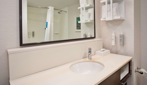 Habitación, 2 camas de matrimonio, frigorífico y microondas