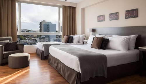 Habitación clásica, 3 camas individuales, vistas a la ciudad