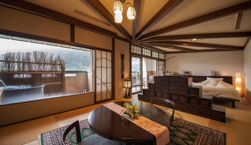Habitación (Hot spring open-air Bath, 502)