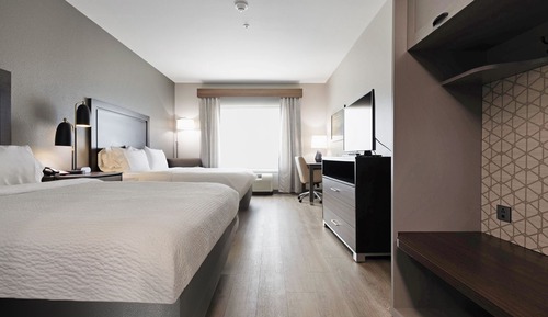 Habitación estándar, 2 camas de matrimonio (Mobility, Roll-In Shower)