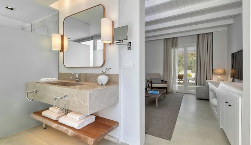 Suite junior, 1 cama de matrimonio grande, junto a la piscina (View)