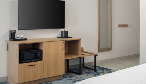 Habitación, 1 cama de matrimonio grande, frigorífico y microondas