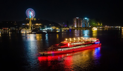 Suite estudio clásica (Delight dining cruise)