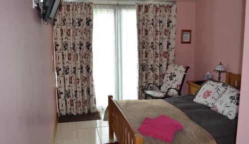Habitación doble, baño privado