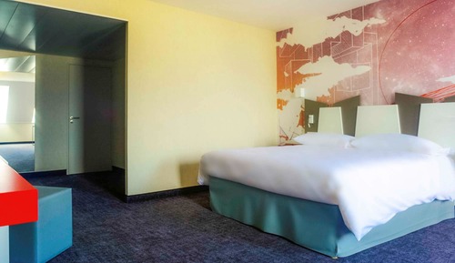 Habitación estándar doble, 1 cama doble con sofá cama