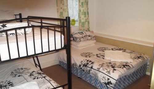 Suite, baño privado ((Sleeps 4 people))
