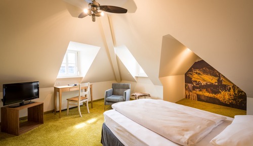 Jung und verliebt (french double bed)