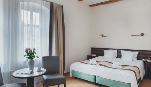 Habitación superior con 1 cama doble o 2 individuales