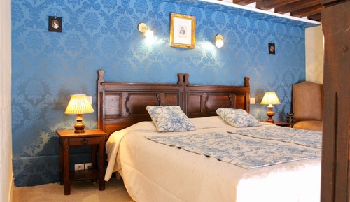 Superior Charm Room