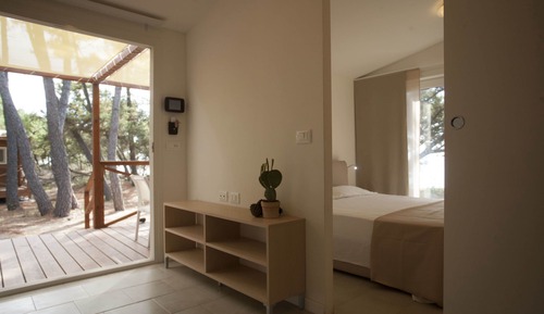 Bungalow Premium, 2 habitaciones, terraza, en la zona del jardín