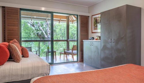 Habitación, vistas al río