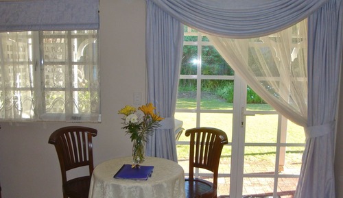 Suite Deluxe, 1 cama de matrimonio grande, vistas al jardín
