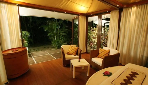 Bungalow, en la zona del jardín