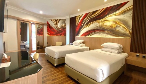 Grand Deluxe Room