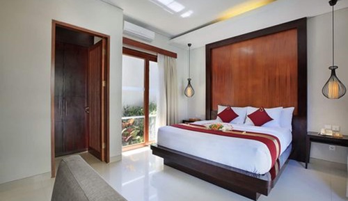 One Bedroom Pool Villas - Free Floating Breakfast