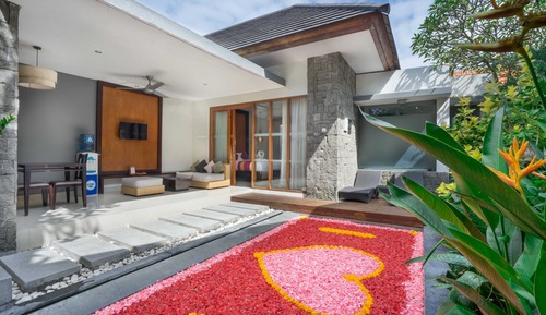 One Bedroom Pool Villas - Samaja Honeymoon Package (inclusive 1X Dinner 1X Massage)
