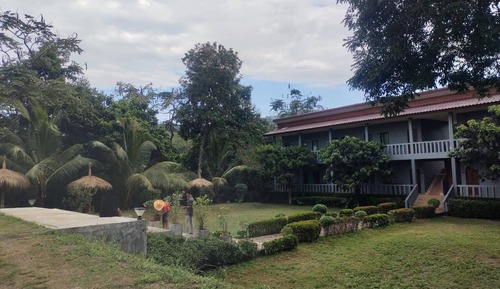 Connecting Hillside (300 Meters from Beach)
