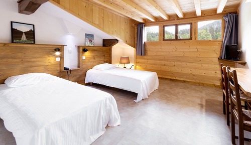 Habitación económica con 2 camas individuales