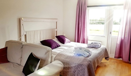 Habitación estándar con 1 cama doble o 2 individuales