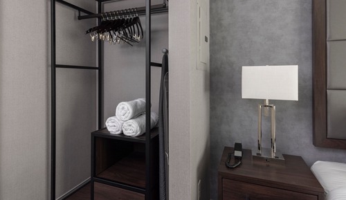 Suite, 1 habitación, no fumadores (Mobility/Hearing Accessible, Tub)