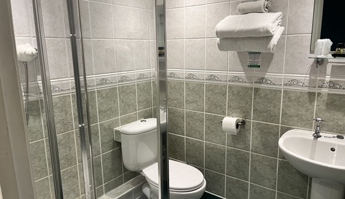 Habitación doble, baño privado