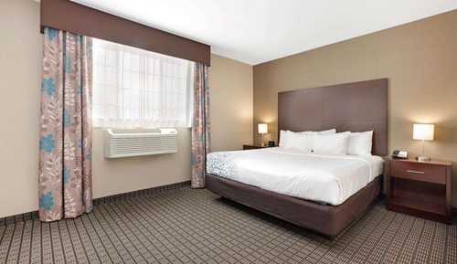 Suite Deluxe, 1 cama de matrimonio grande, no fumadores (Mobility Accessible)