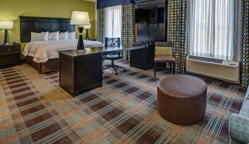 King Suite, Estudio