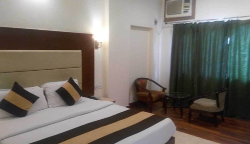 Habitación doble superior, 1 cama de matrimonio, balcón, vistas a la montaña