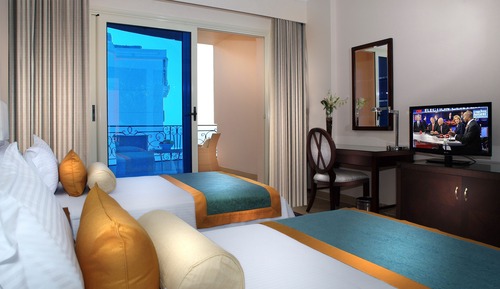 Deluxe Room side sea view