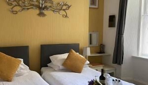 Habitación con 1 cama doble o 2 individuales