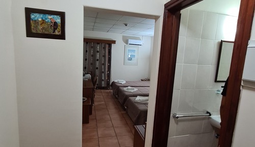 Habitación triple económica