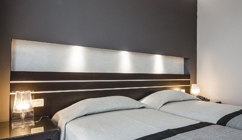 Habitación con 1 cama doble o 2 individuales