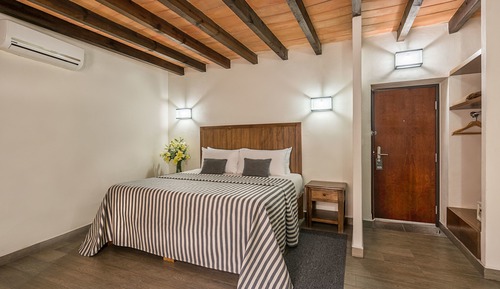 Habitación superior, 1 cama de matrimonio grande