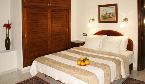Habitación con 1 cama doble o 2 individuales, lanai, vistas al jardín