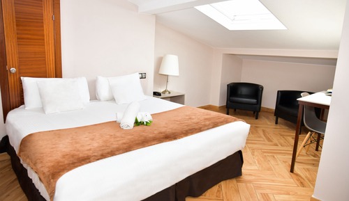 Habitación doble, baño privado