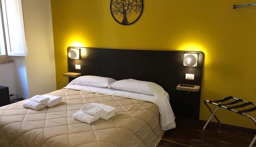 Habitación Confort con 1 cama doble o 2 individuales