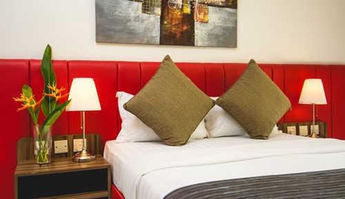 Habitación Deluxe (King Pool)