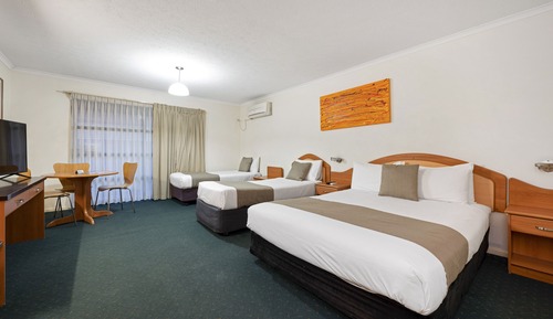 Habitación familiar, varias camas