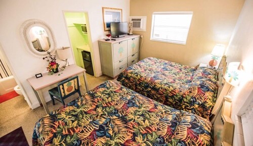 Habitación Deluxe doble, 2 camas de matrimonio, bañera