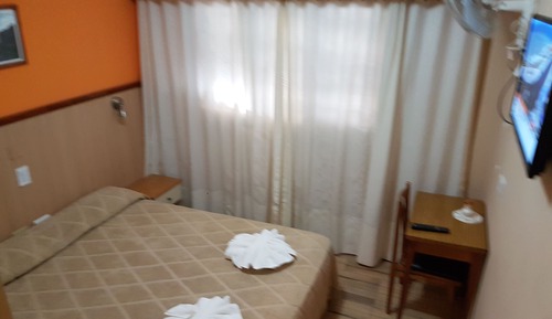 Habitación con 1 cama doble o 2 individuales