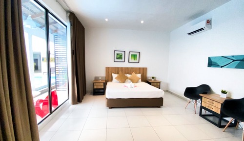 Premium Deluxe Room