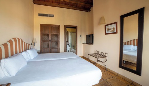 Habitación con 1 cama doble o 2 individuales