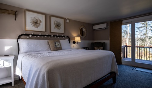 Habitación Confort, 1 cama de matrimonio grande, vistas parciales al lago