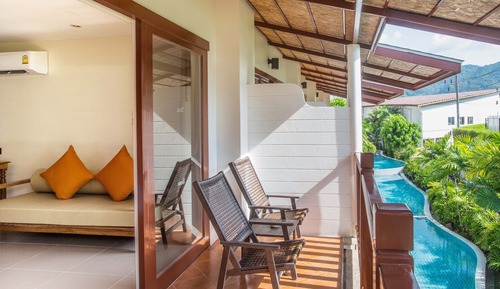 Grand Deluxe Pool View