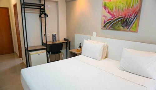 Habitación estándar con 1 cama doble o 2 individuales