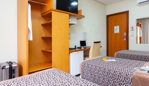 Quarto Triplo Standard Twin
