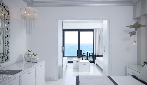 Habitación familiar, vistas al mar