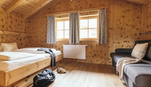 Chalet Confort, 2 habitaciones, terraza, en la zona del jardín (Tiroler-Hütte Charme)