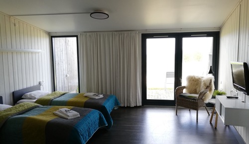 Estudio estándar, 2 camas individuales, vistas parciales al mar