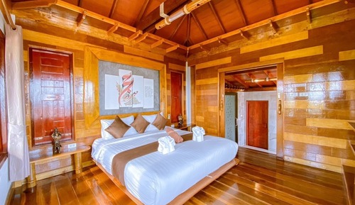 2 Bedrooms Pool Villas Sea View